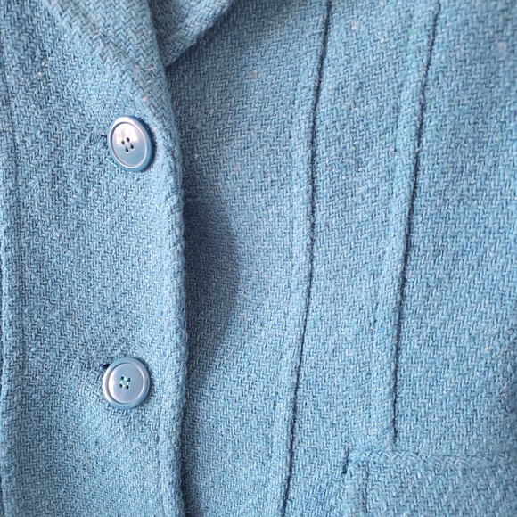 Coat - Picture 4 of 4